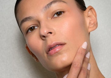 Cómo recuperar unas uñas sanas después de hacerse la manicura semipermanente durante todo el año